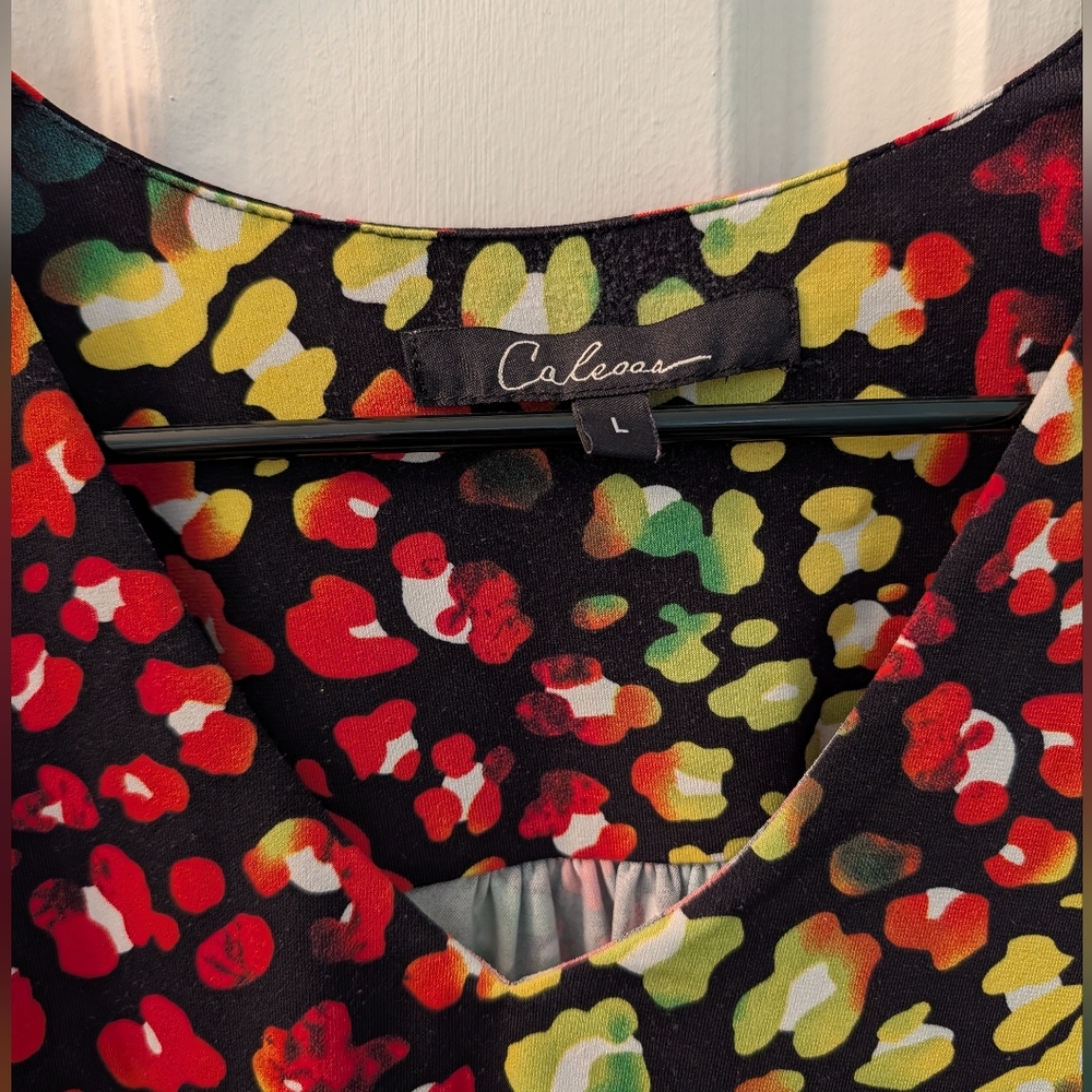 Colorful Leopard Print Top by Calessa Size Large - Picture 2 of 6